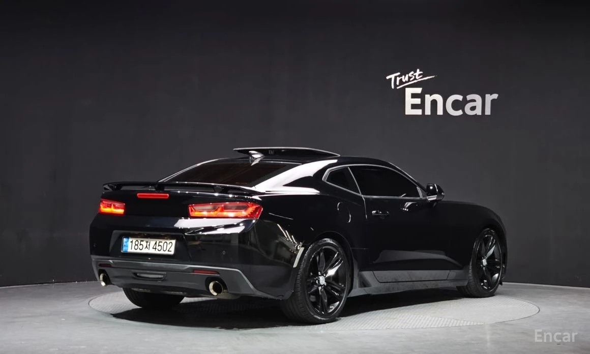 Chevrolet Camaro SS 6.2 V8* BOSE* HEAD-UP* ОБДУХВАНЕ* AMBIENT* , снимка 3 - Автомобили и джипове - 54085300