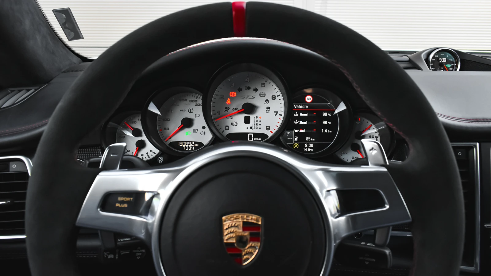 Porsche Panamera GTS 4.8 V8 PDK, снимка 10 - Автомобили и джипове - 54370258