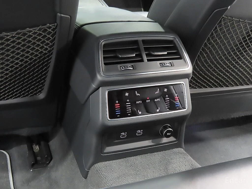 Audi A7 55TFSI* ДИГИТАЛНО* ТАБЛО* ДИСТРТОНИК* 360КАМЕРА* М, снимка 11 - Автомобили и джипове - 54459699