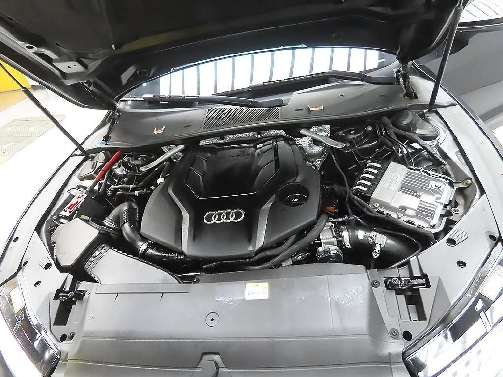 Audi A7 55TFSI* ДИГИТАЛНО* ТАБЛО* ДИСТРТОНИК* 360КАМЕРА* М, снимка 16 - Автомобили и джипове - 54459699