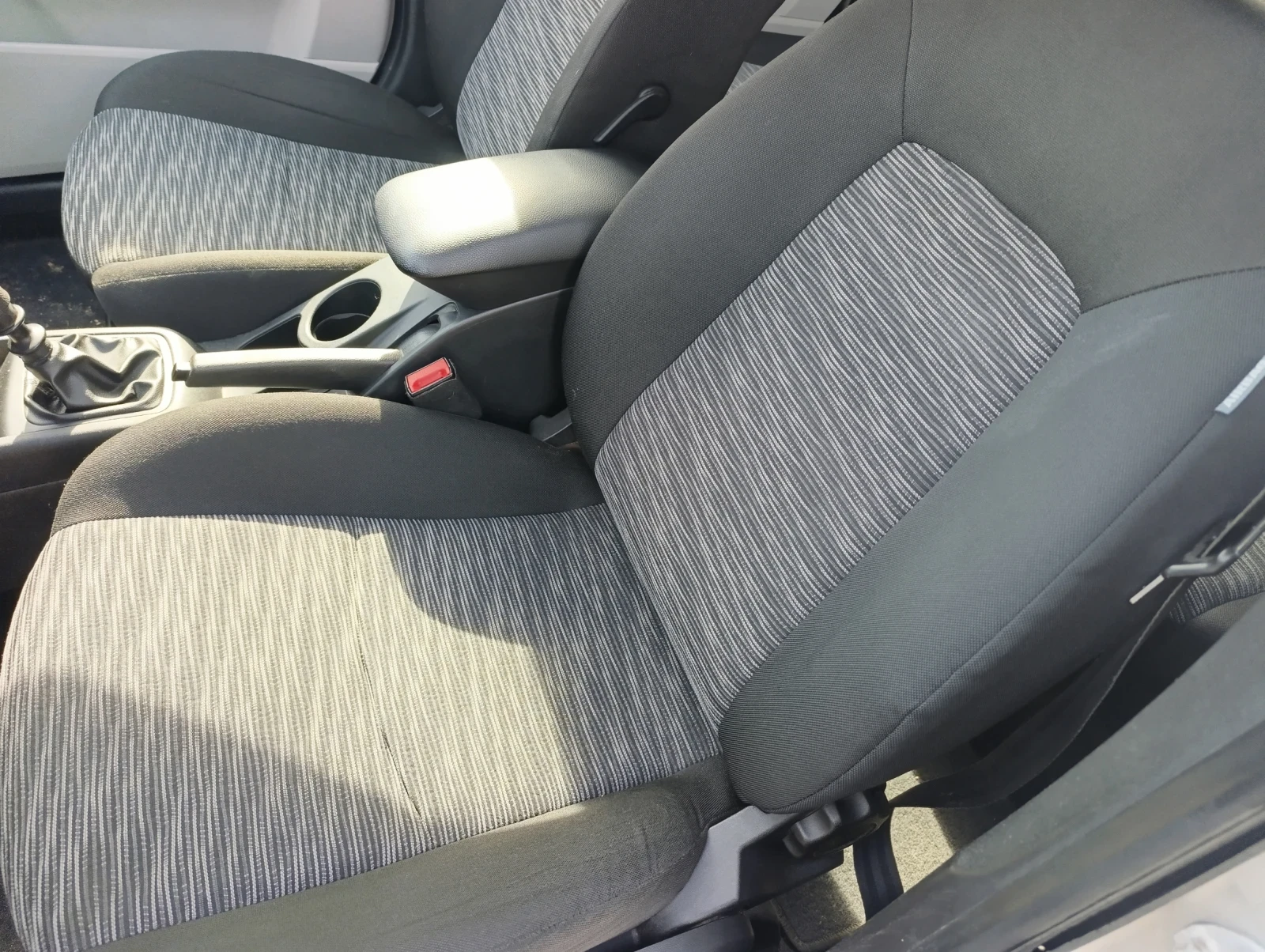 Kia Ceed 1.4, снимка 6 - Автомобили и джипове - 54835358