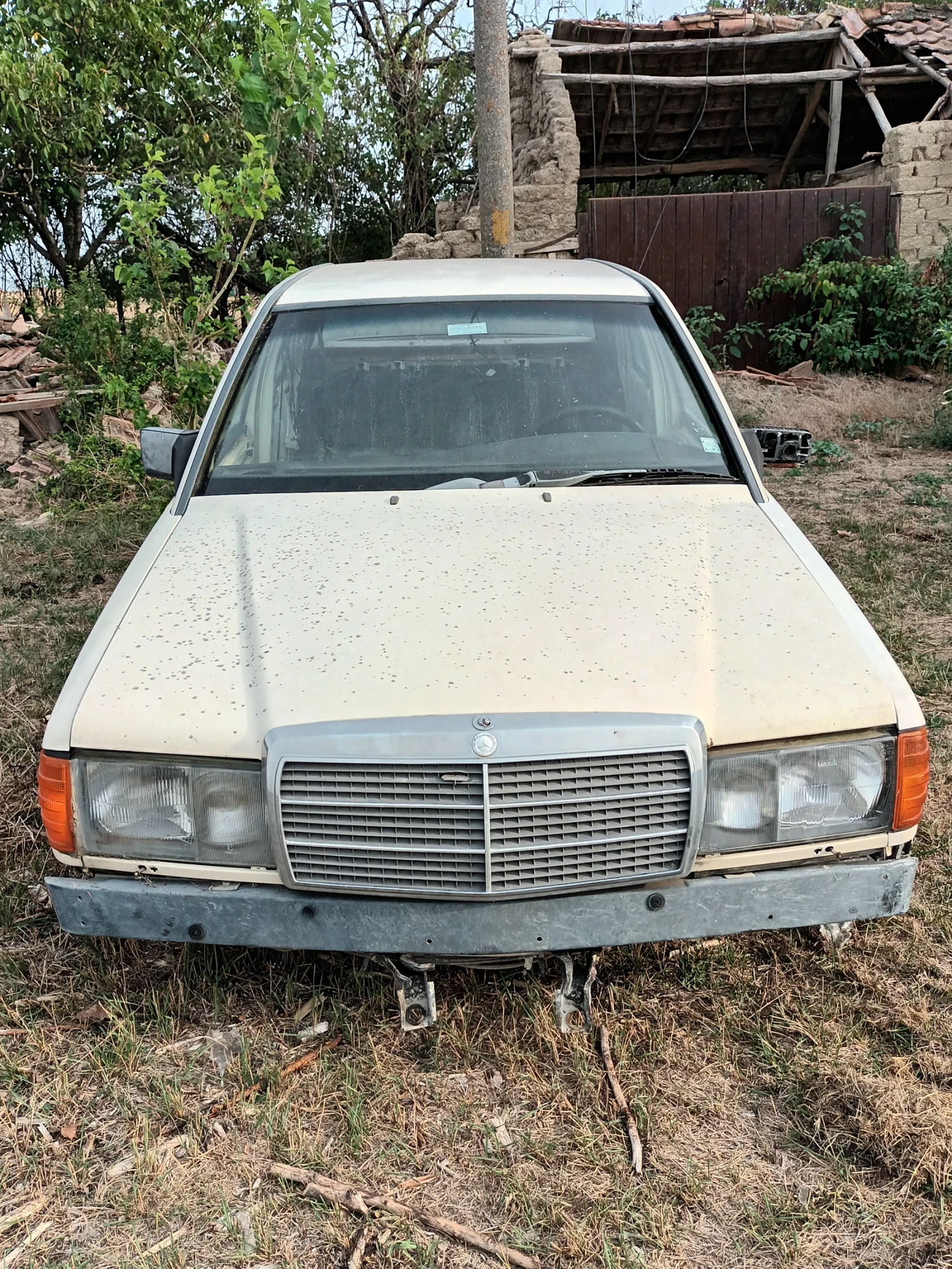 Mercedes-Benz 190 3 бройки на части , снимка 12 - Автомобили и джипове - 54925374