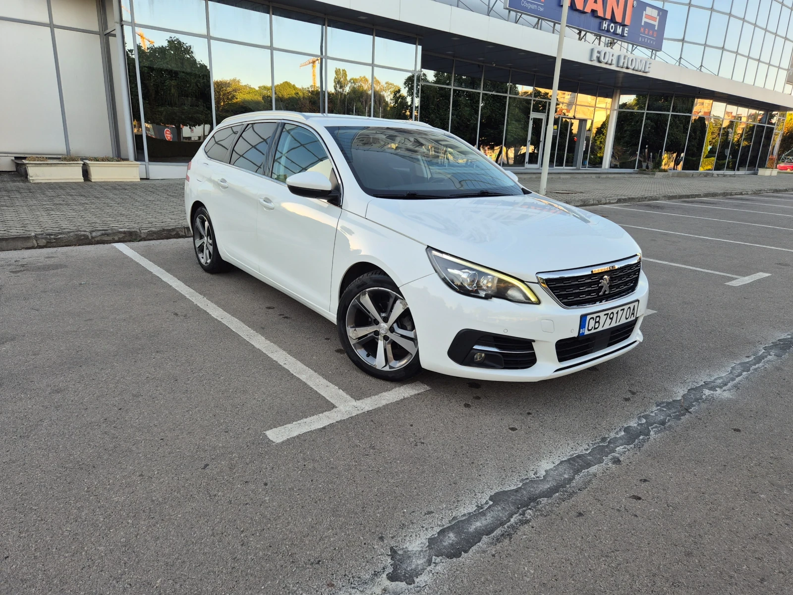 Peugeot 308 1.6 Hdi 120hp, снимка 2 - Автомобили и джипове - 55974142