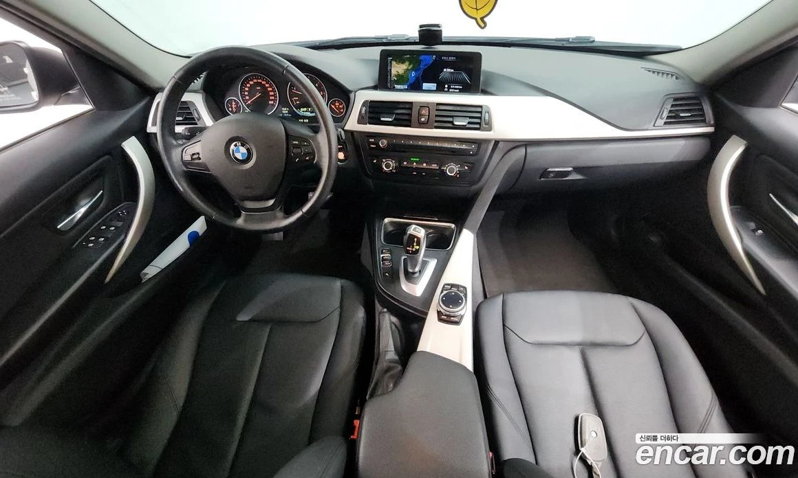 BMW 320 320d ED Edition, снимка 7 - Автомобили и джипове - 56156620