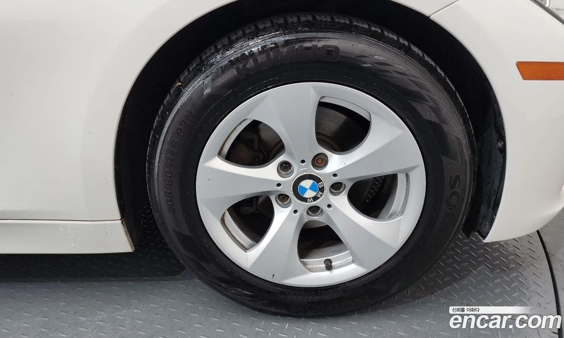 BMW 320 320d ED Edition, снимка 5 - Автомобили и джипове - 56156620