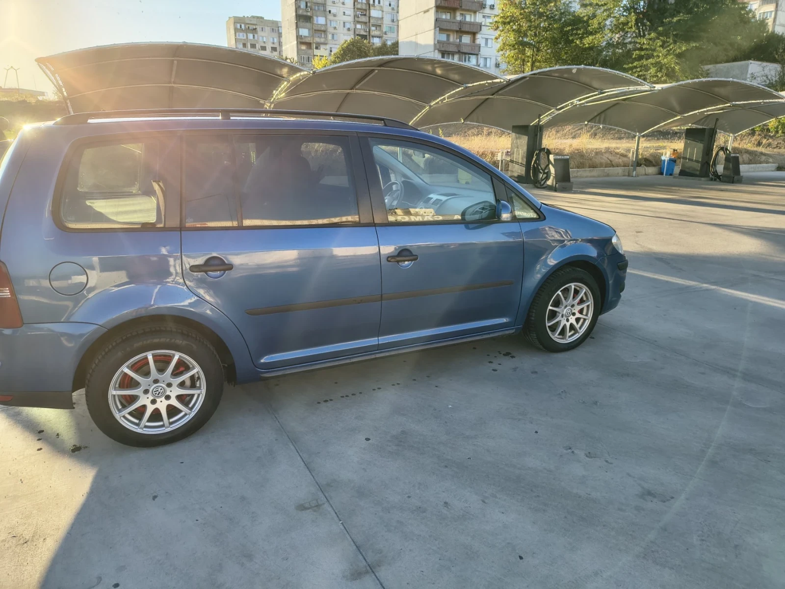 VW Touran, снимка 4 - Автомобили и джипове - 56584594