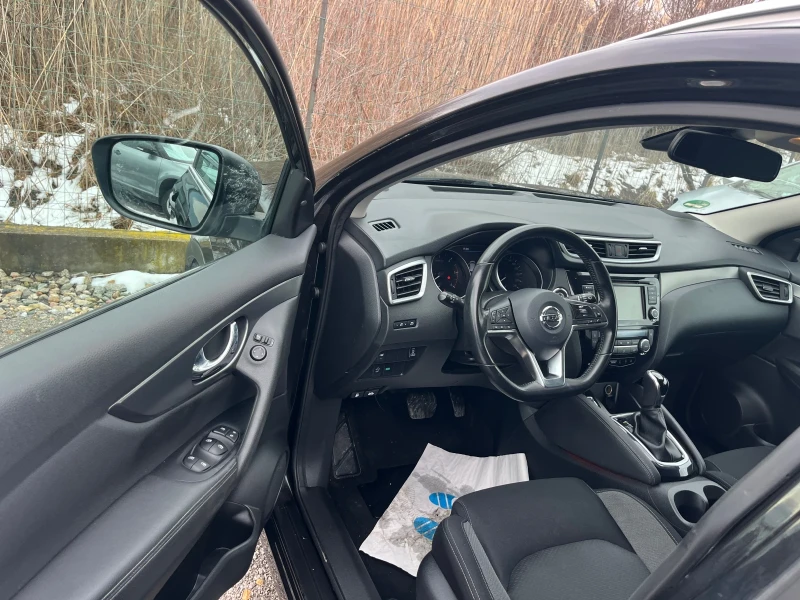 Nissan Qashqai 1.7 Automatic 4x4 360 camera, снимка 13 - Автомобили и джипове - 48786824