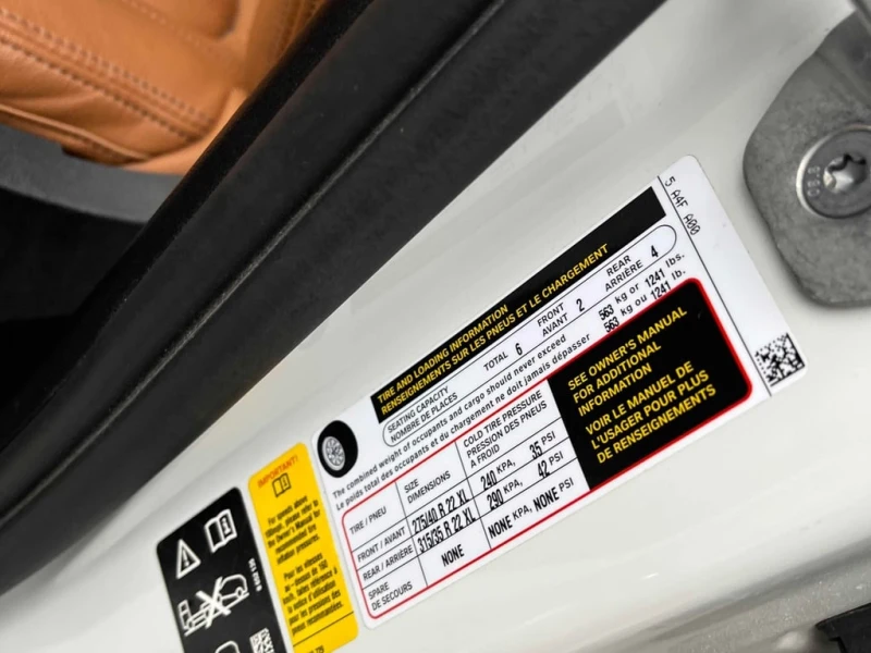 BMW X7 2022 xDrive40i * CARFAX * БЕЗ ПЪРВОНАЧАЛНА ВНОСКА, снимка 10 - Автомобили и джипове - 52940617