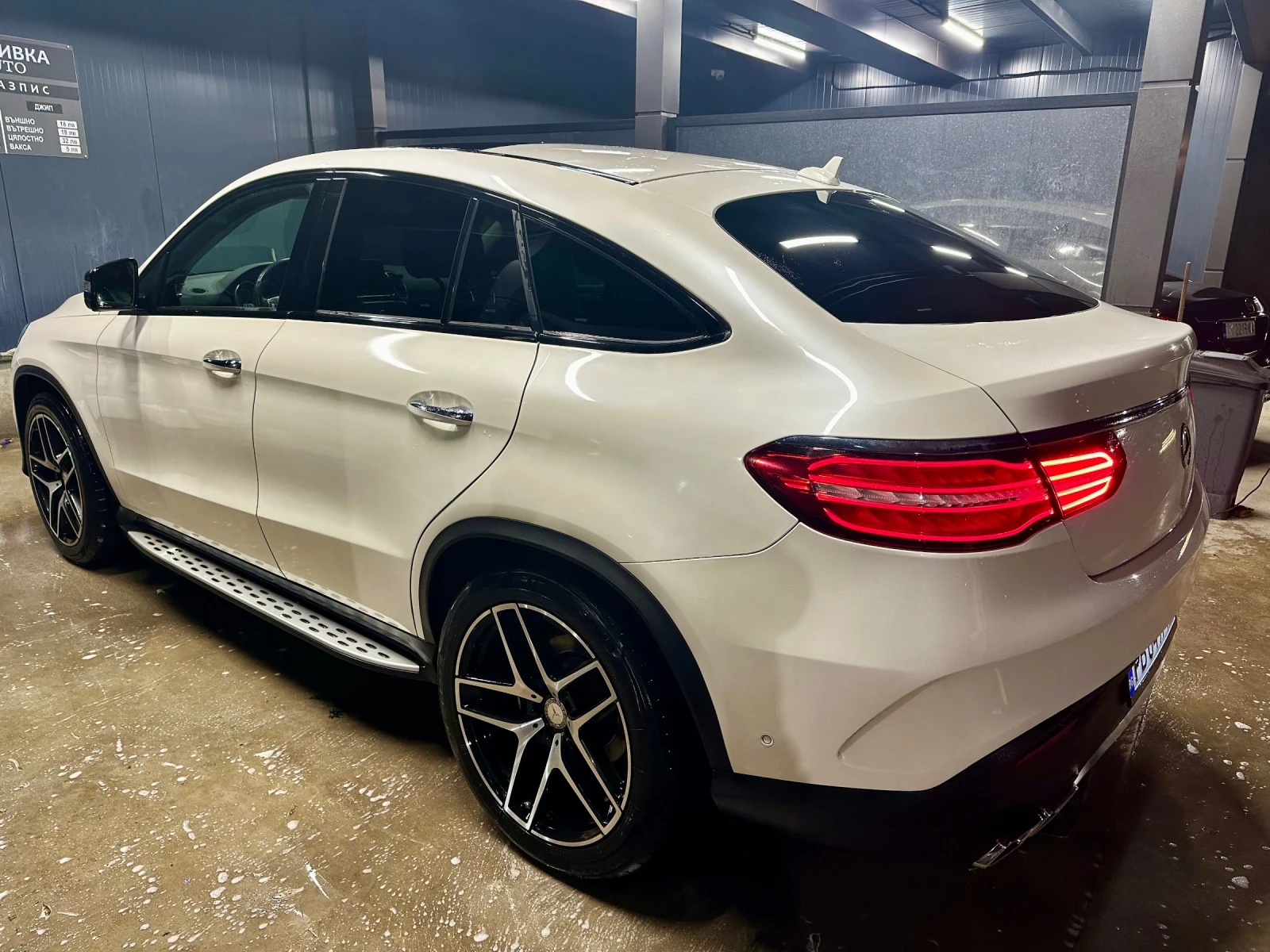 Mercedes-Benz GLE 350 cdiAMG Подг.Обдух.Масаж, Панор.Дистр.Bang & Olufse - изображение 3