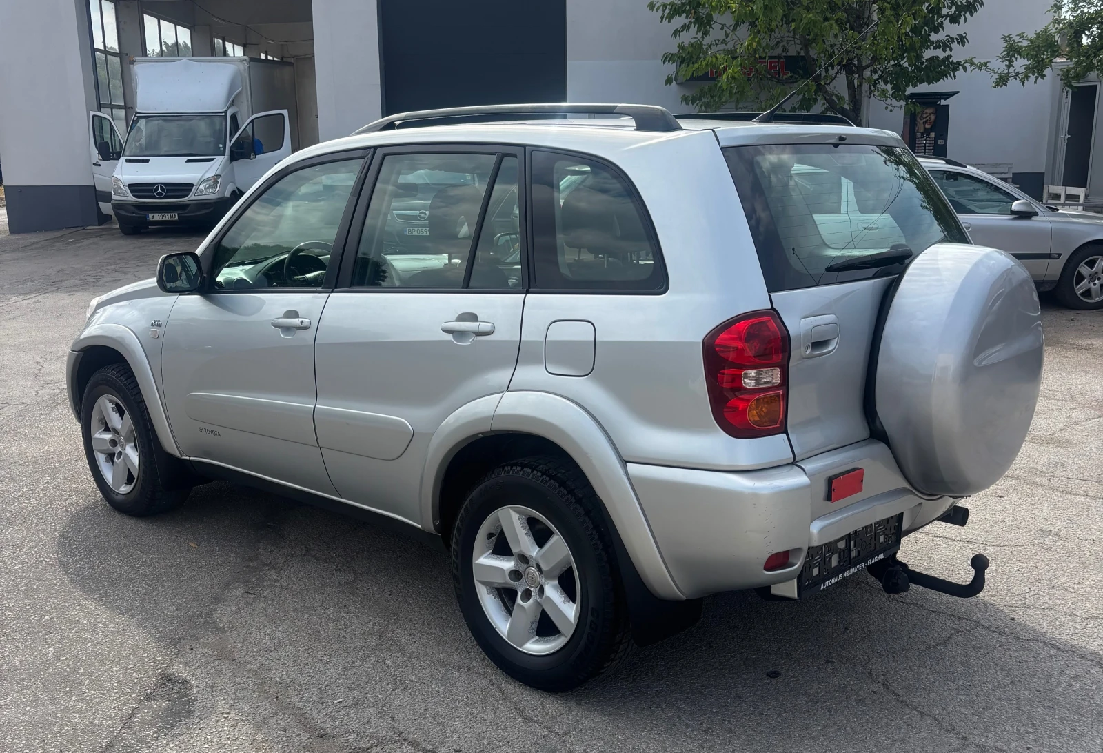 Toyota Rav4 2.0 D-4D - изображение 5