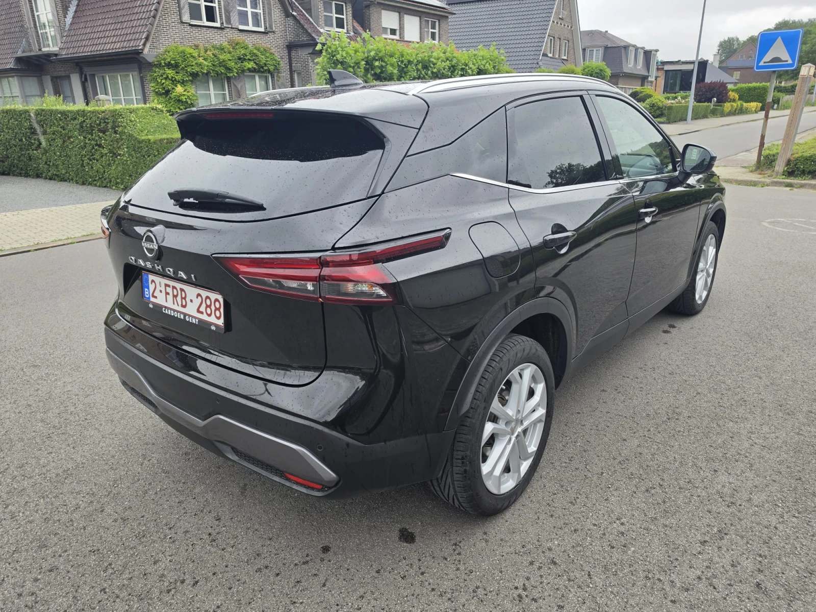 Nissan Qashqai 1.3 DiG-T CVT, снимка 5 - Автомобили и джипове - 55344666