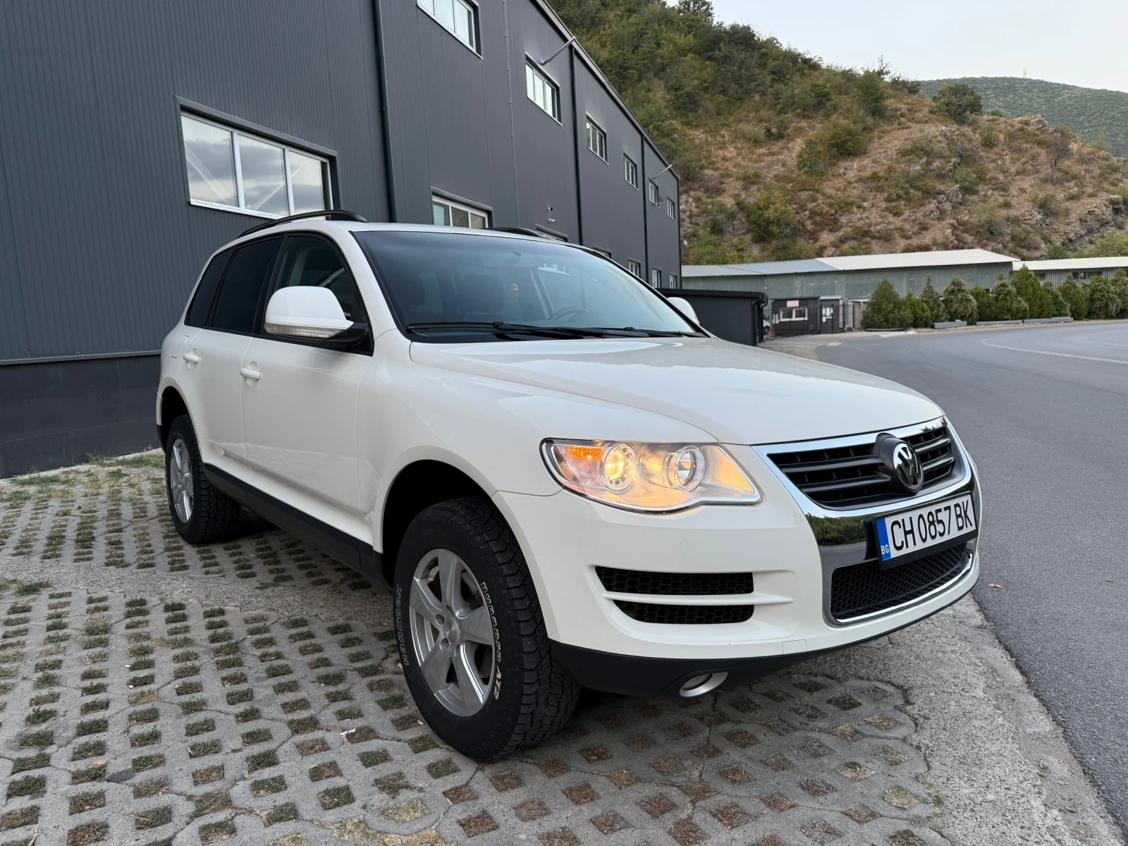 VW Touareg 2.5 TDI, снимка 3 - Автомобили и джипове - 55662481