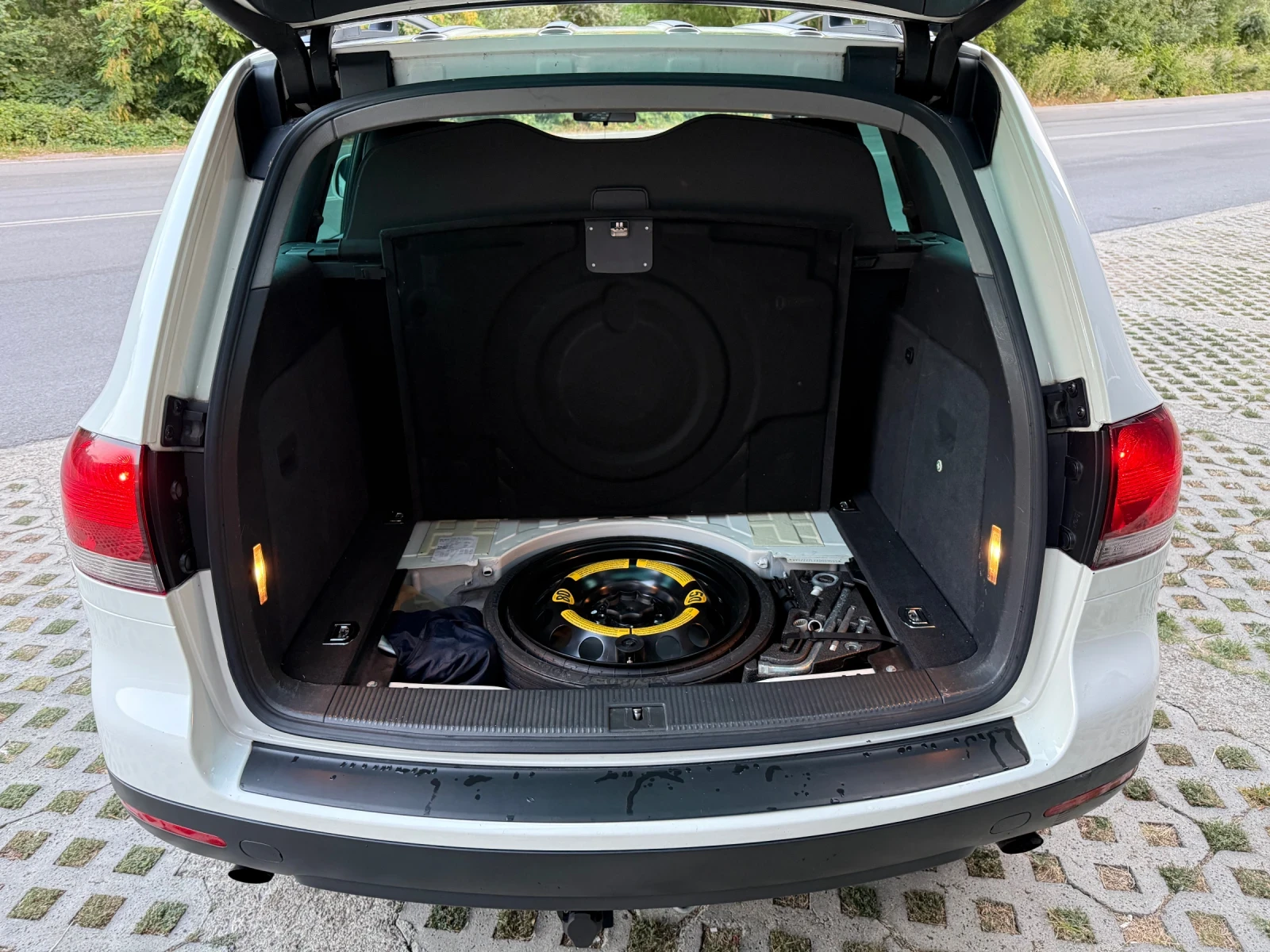 VW Touareg 2.5 TDI, снимка 13 - Автомобили и джипове - 55662481