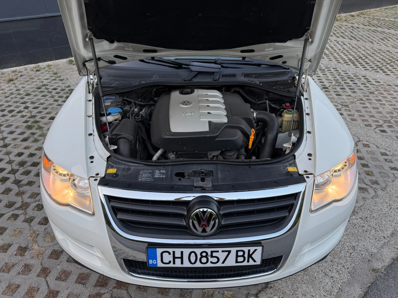 VW Touareg 2.5 TDI, снимка 15 - Автомобили и джипове - 55662481