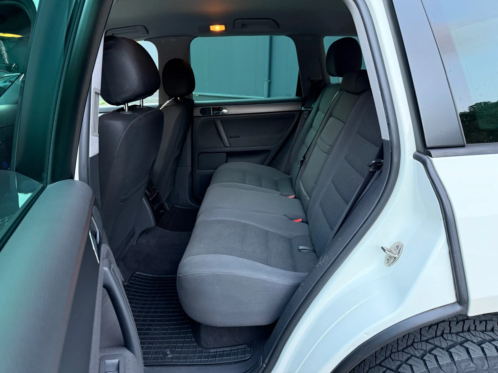 VW Touareg 2.5 TDI, снимка 8 - Автомобили и джипове - 55662481