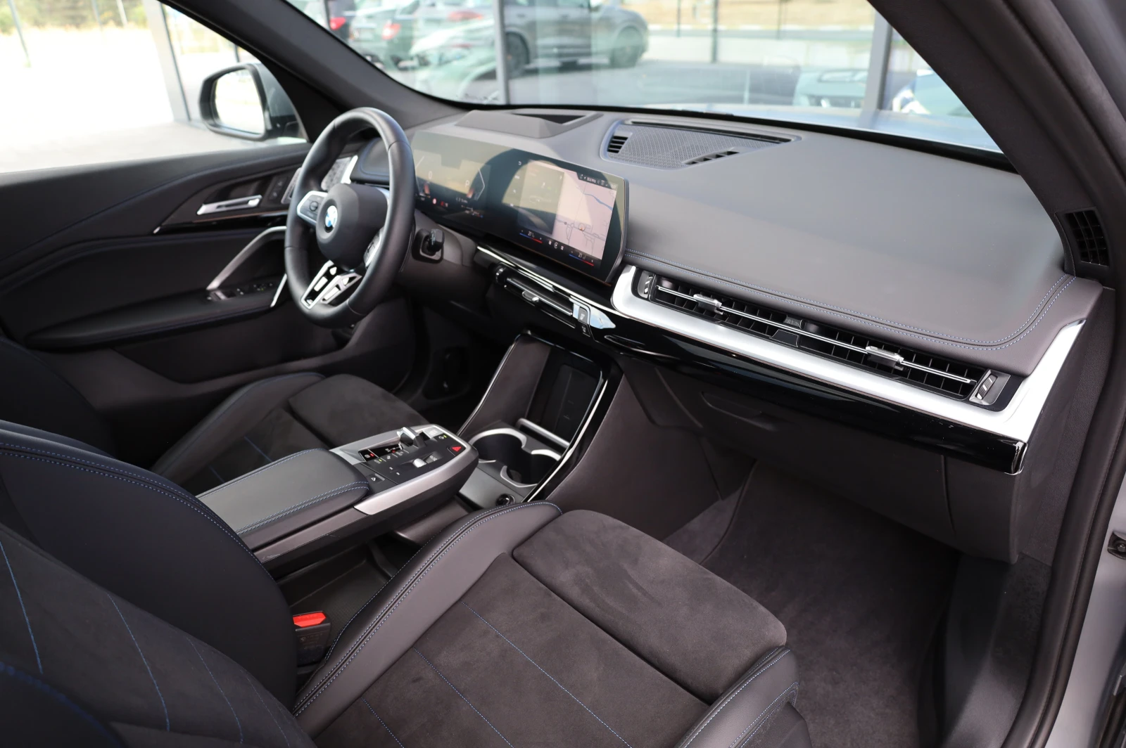 BMW X1 * M SPORT* XDRIVE* PANO* HARMAN/KARDON* 360* , снимка 15 - Автомобили и джипове - 55741538
