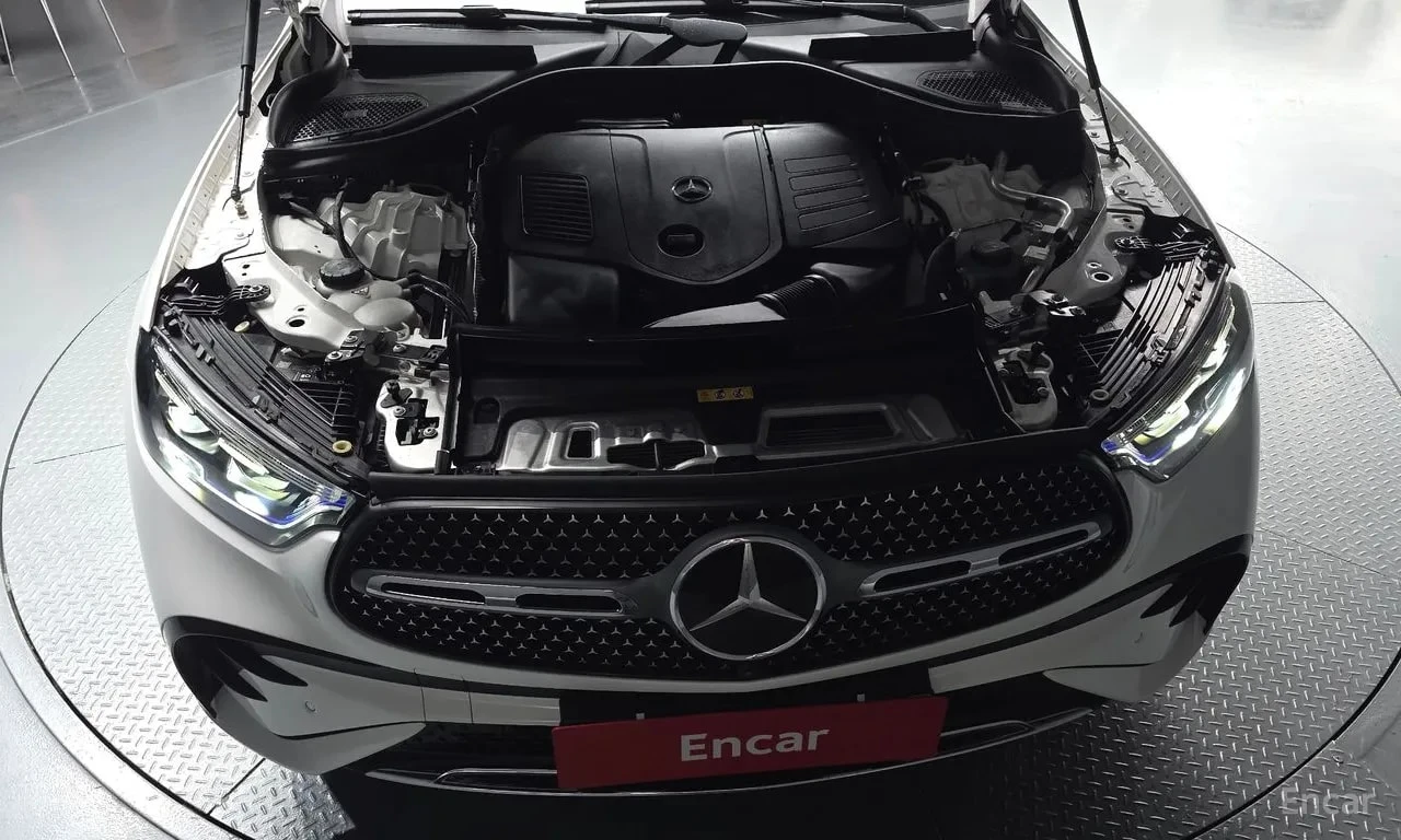 Mercedes-Benz GLC 300 4MATIC AMG /ОБДУХВАНЕ/ПАНОРАМА/ДИСТРОНИК/360 , снимка 6 - Автомобили и джипове - 55954008