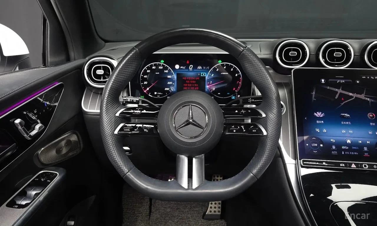 Mercedes-Benz GLC 300 4MATIC AMG /ОБДУХВАНЕ/ПАНОРАМА/ДИСТРОНИК/360 , снимка 14 - Автомобили и джипове - 55954008