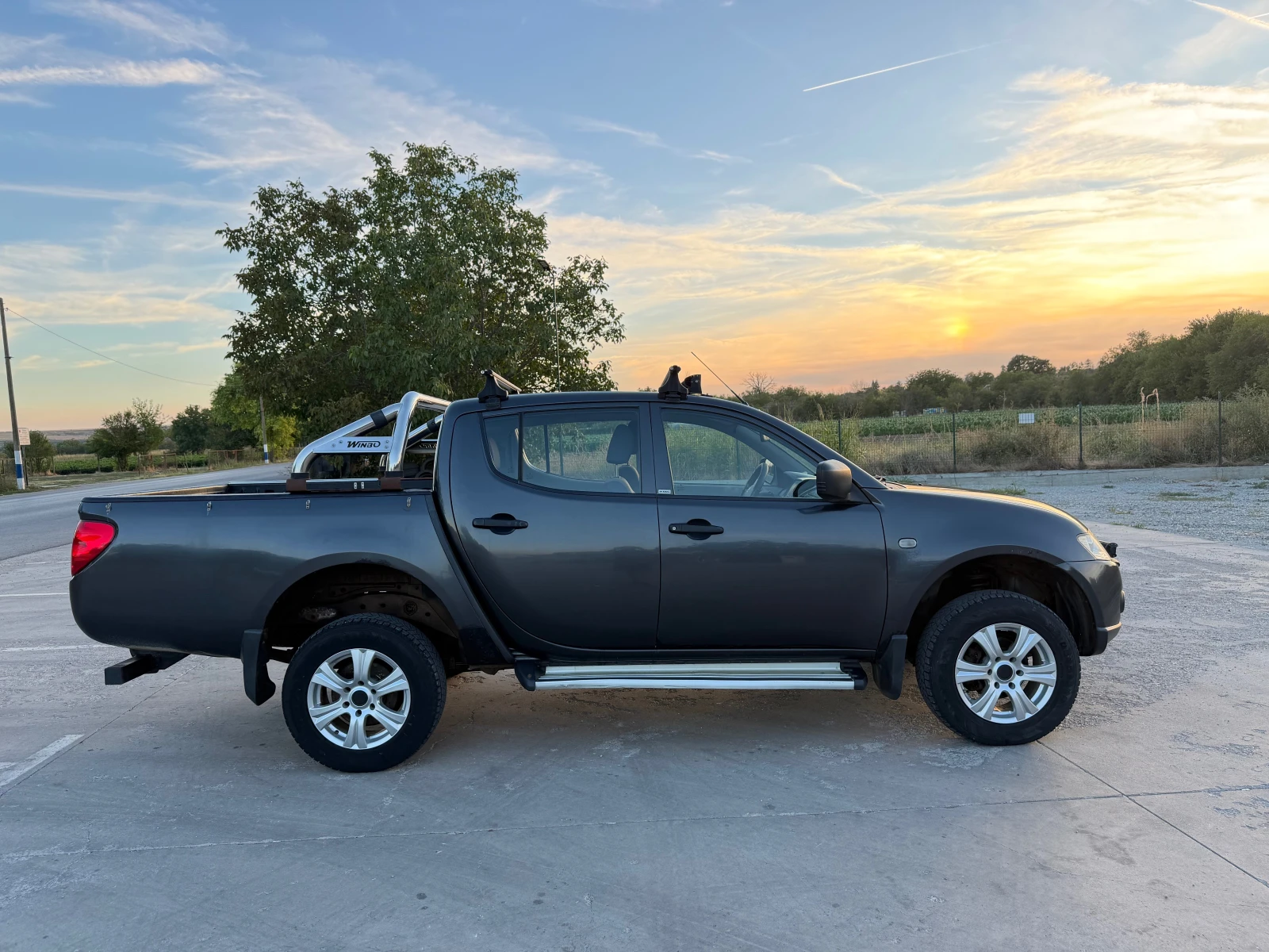 Mitsubishi L200 Ляв волан климатик 2011, снимка 4 - Автомобили и джипове - 56090339