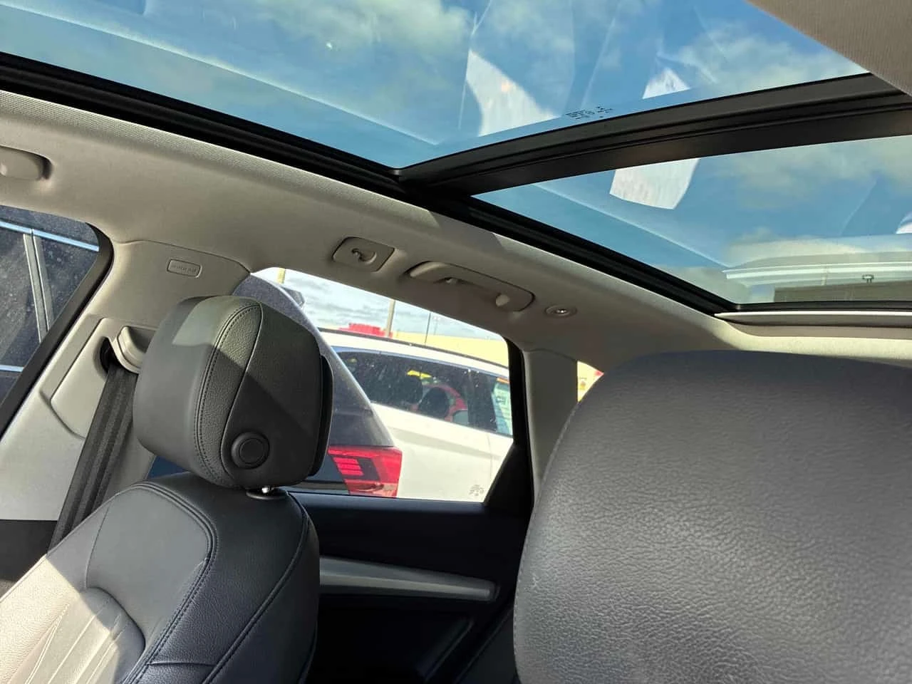 Audi Q5 / FULL DIGITAL / 360 / PANO / ОТ ПРЕДСТАВИТЕЛСТВО, снимка 11 - Автомобили и джипове - 56168509