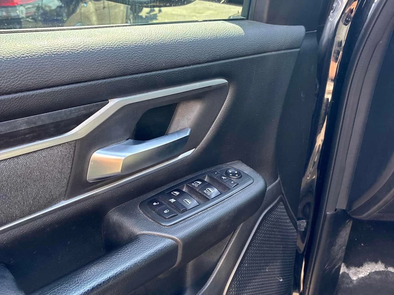 Dodge RAM 1500 * Big Horn * АВТОКРЕДИТ БЕЗ ПЪРВОНАЧАЛНА ВНОСКА* , снимка 11 - Автомобили и джипове - 56230684