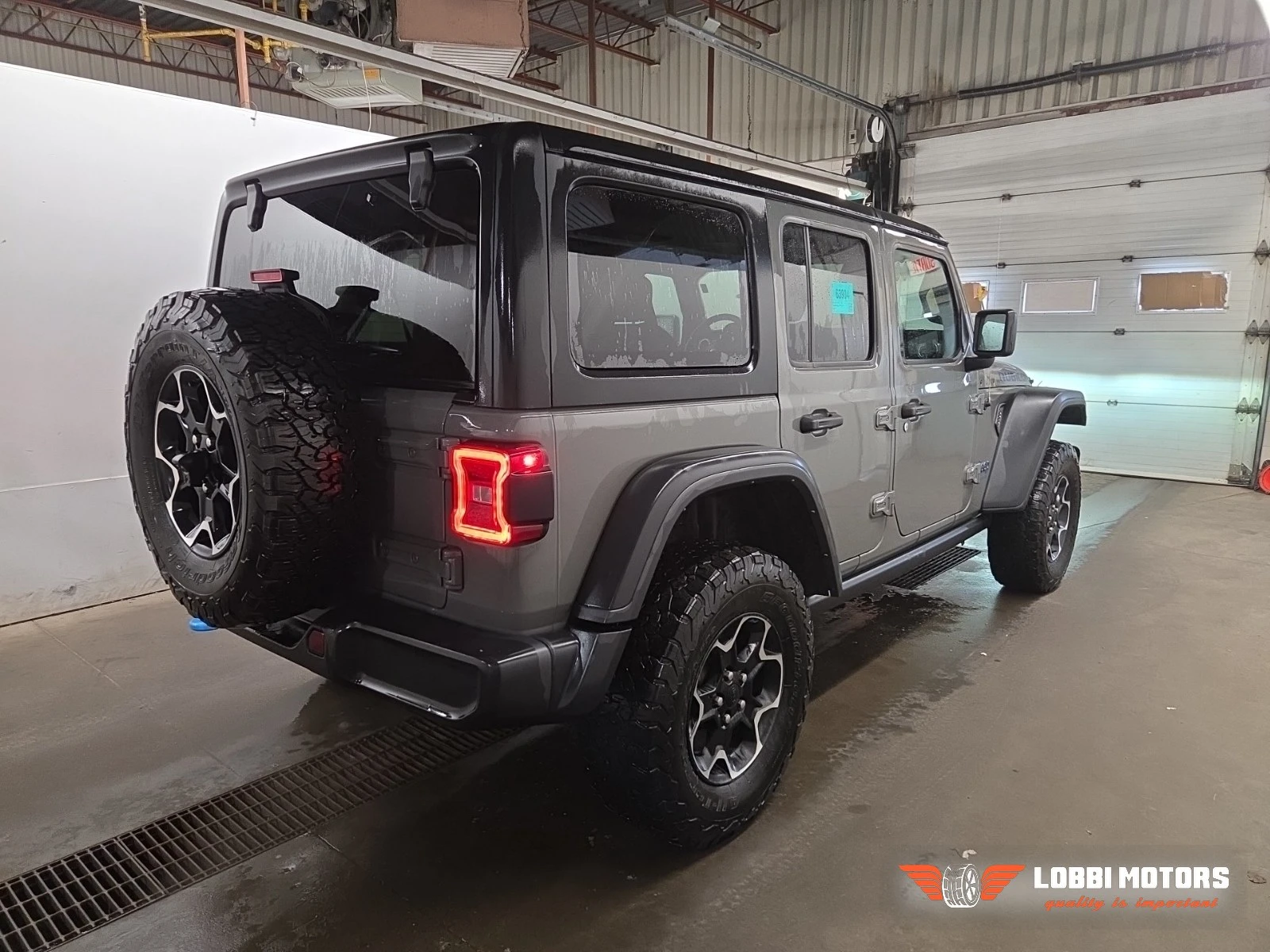 Jeep Wrangler, снимка 3 - Автомобили и джипове - 56295679