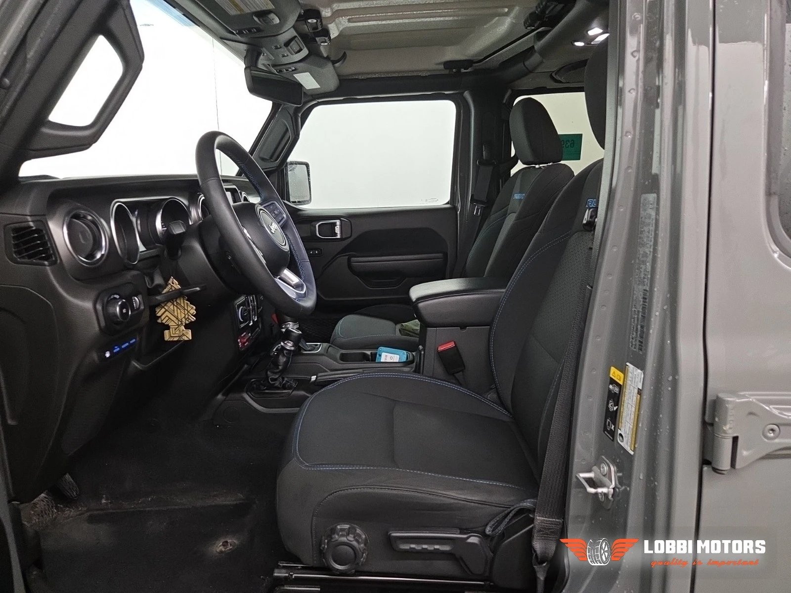 Jeep Wrangler, снимка 5 - Автомобили и джипове - 56295679
