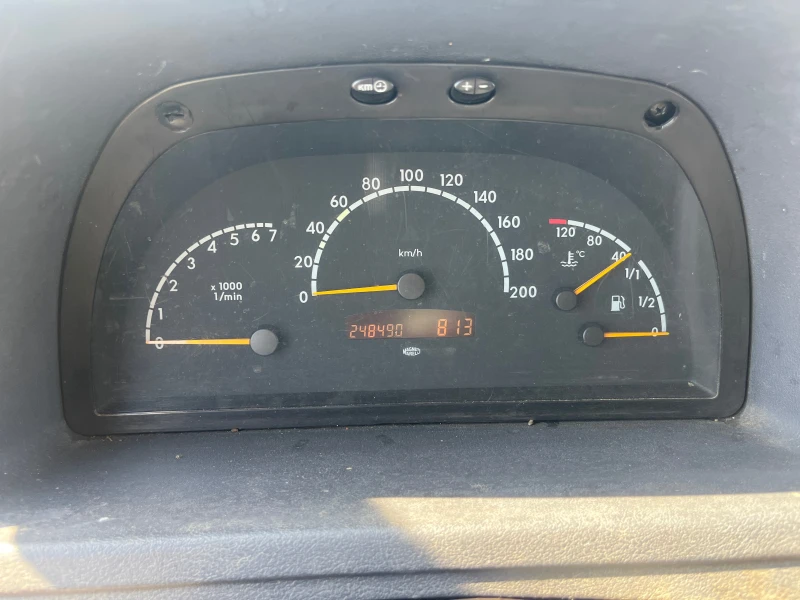 Mercedes-Benz Vito 2.2 ДИЗЕЛ, снимка 9 - Бусове и автобуси - 50572441