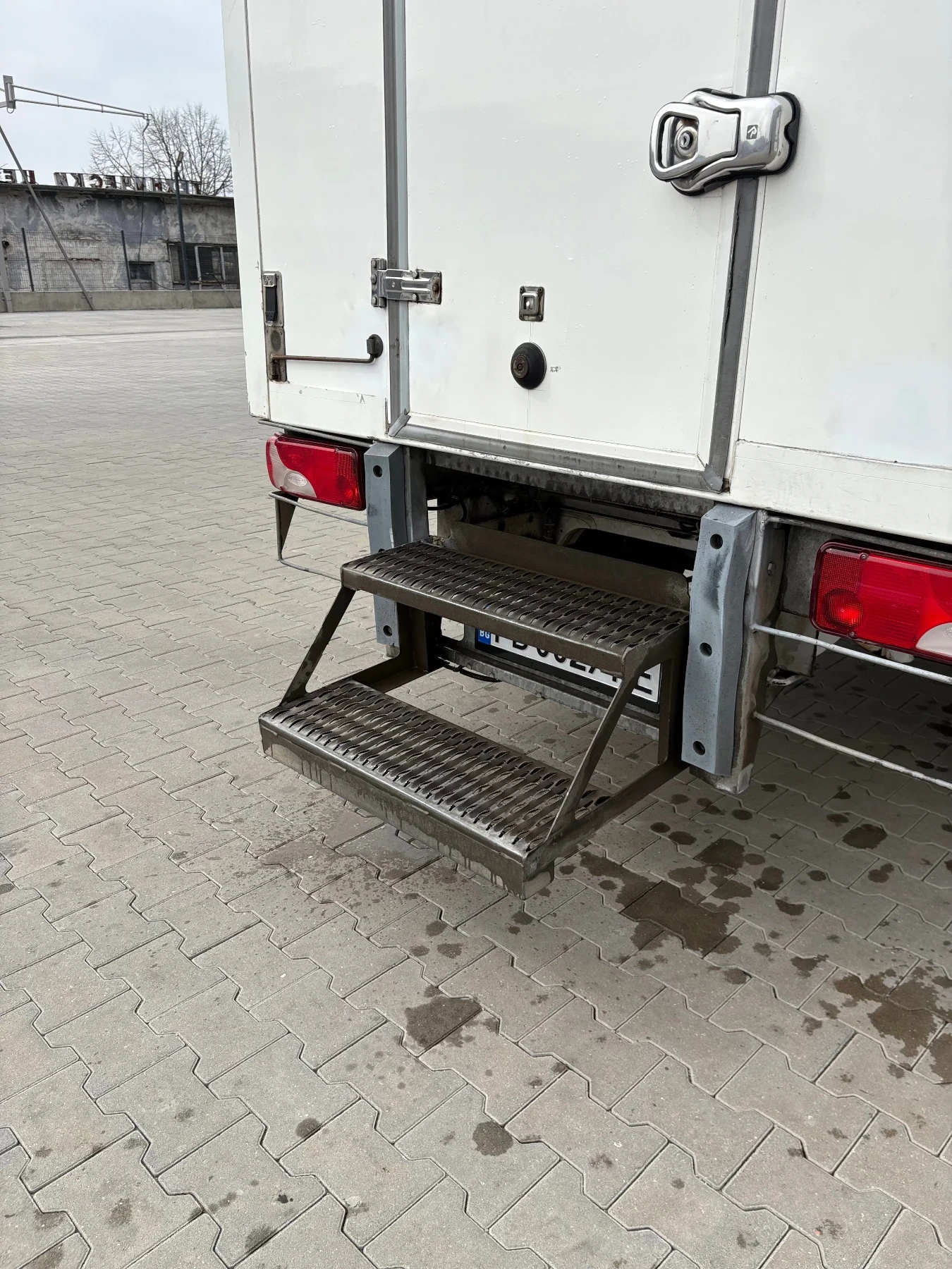 Mercedes-Benz Sprinter Автоматик Евро 6 - изображение 9