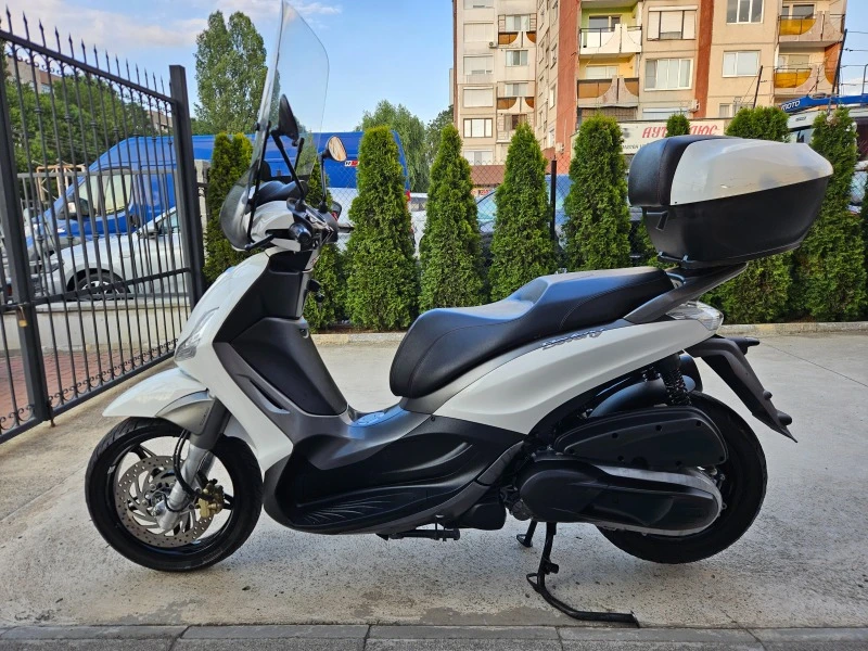 Piaggio Beverly 350ie, ABS-ASR, Sport Touring!, снимка 6 - Мотоциклети и мототехника - 46681825