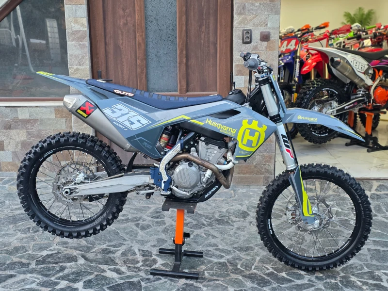 Husqvarna FC 350* СТАРТЕР* 2 РЕЖИМА* ТРАКШЪН КОНТРОЛ* ЛИЗИНГ, снимка 4 - Мотоциклети и мототехника - 52871644