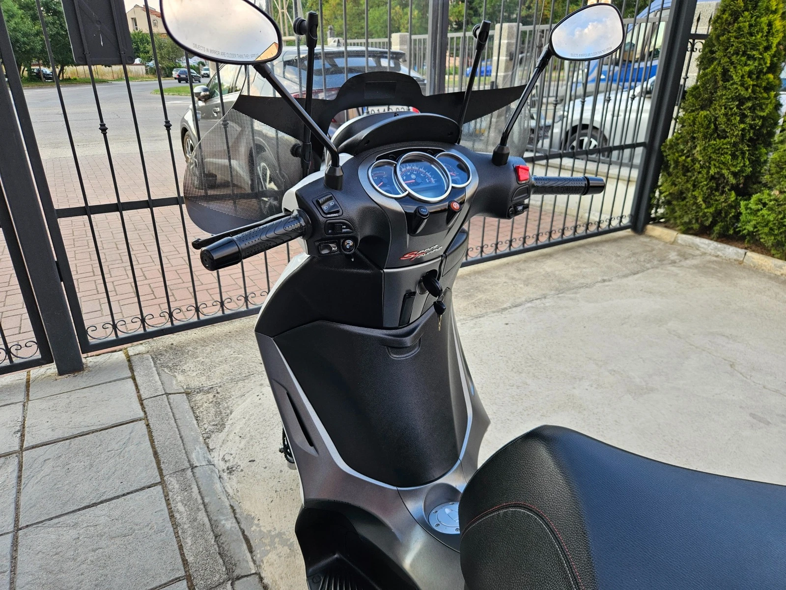 Piaggio Beverly 350ie, ABS-ASR, Sport Touring! | Mobile.bg   11