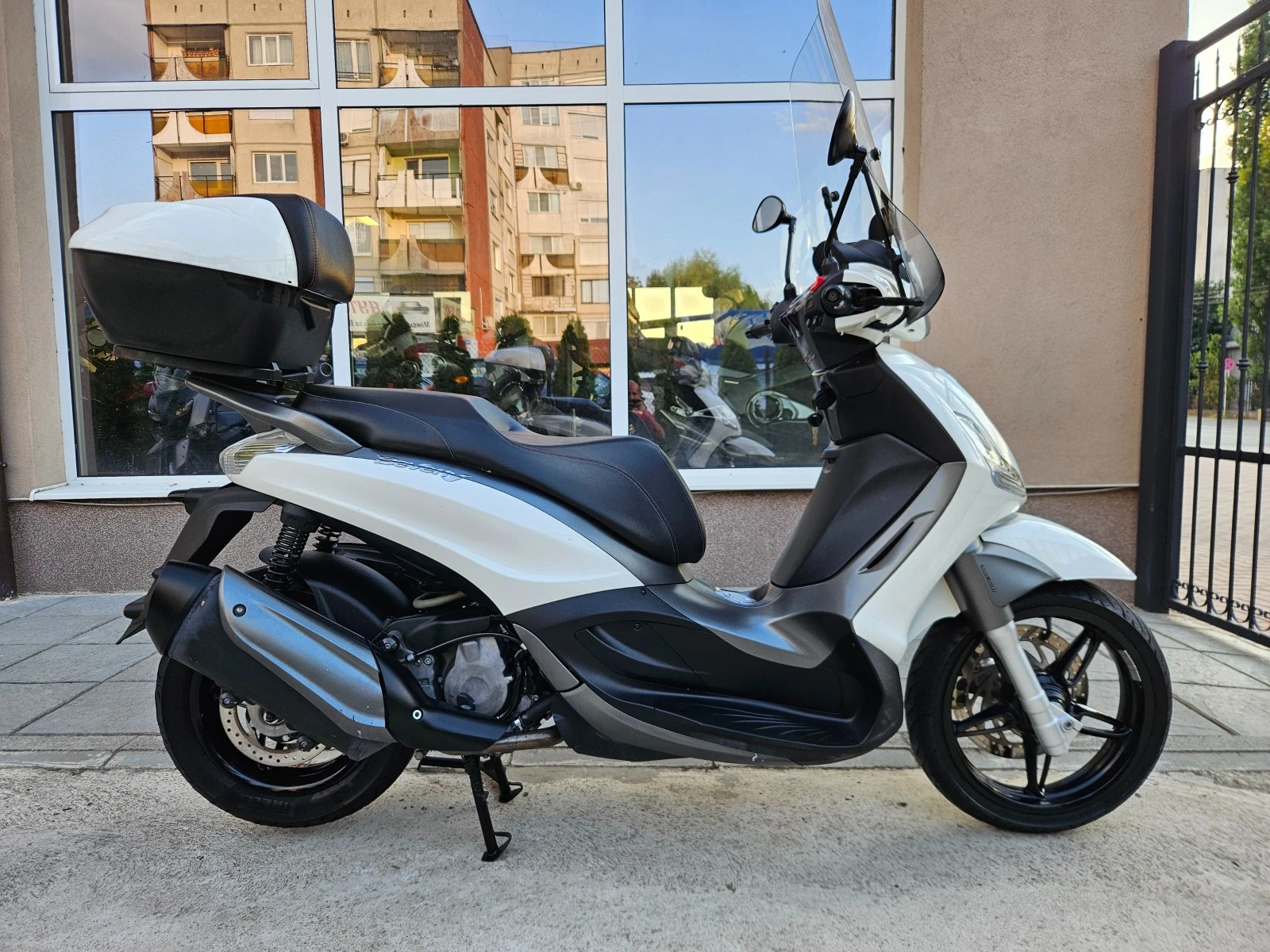 Piaggio Beverly 350ie, ABS-ASR, Sport Touring! - изображение 3