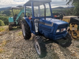 Трактор ISEKI 35 к.с. 4х4, снимка 2 - Селскостопанска техника - 45535723
