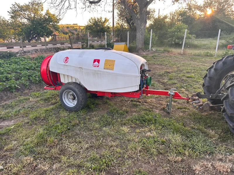 Пръскачка Agron 1500 литра, снимка 3 - Селскостопанска техника - 50436586