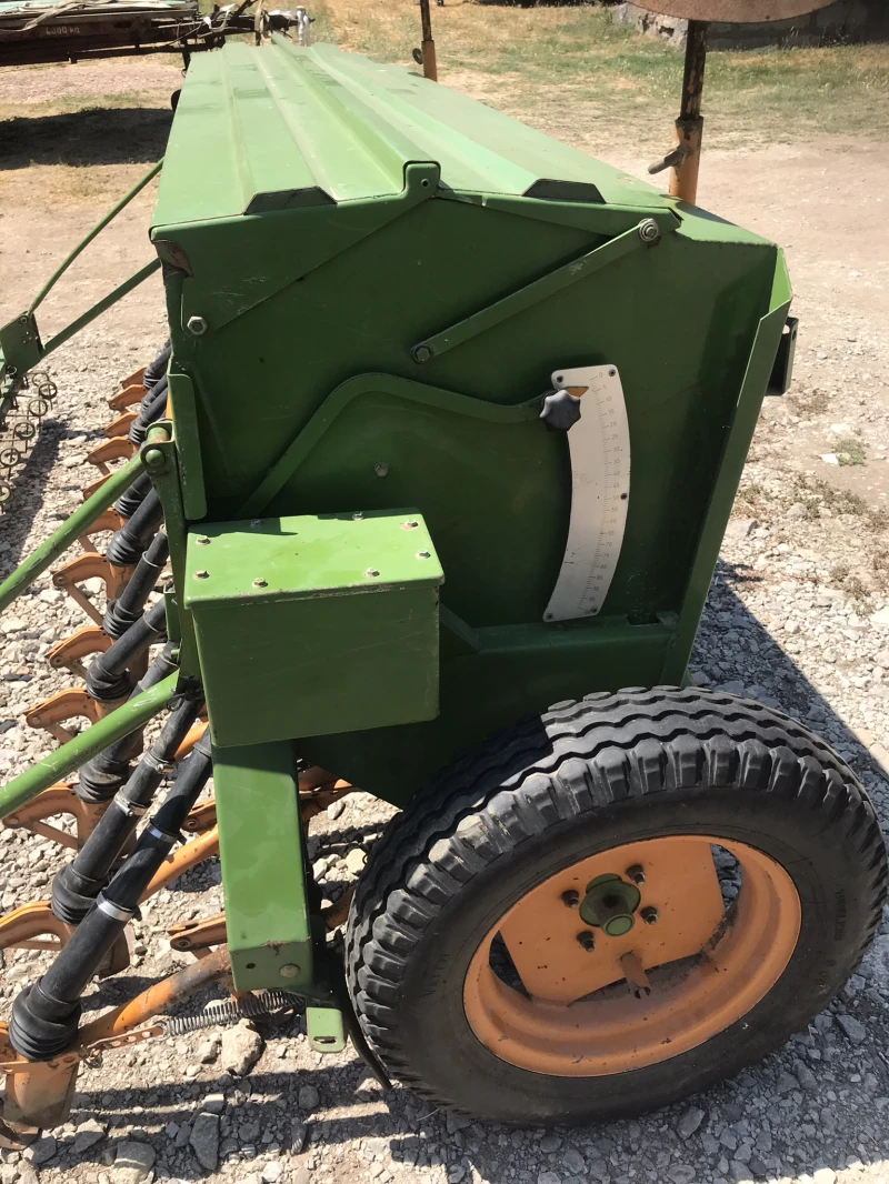 Сеялка Amazone D7////3 mt., снимка 5 - Селскостопанска техника - 53028635