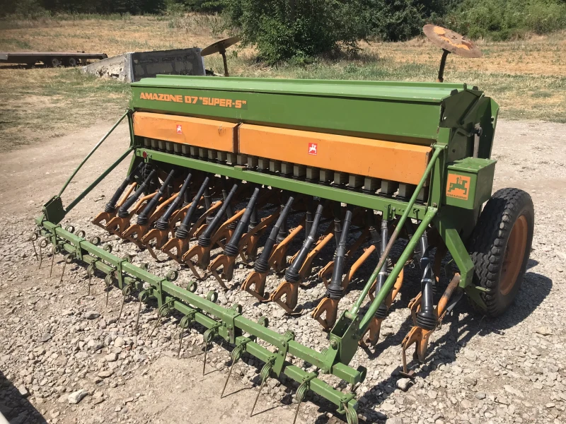 Сеялка Amazone D7////3 mt., снимка 6 - Селскостопанска техника - 53028635