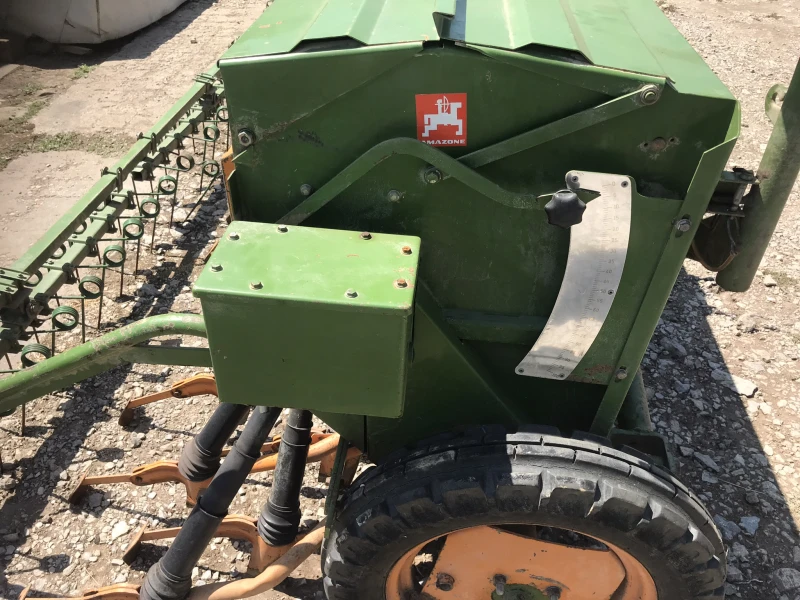 Сеялка Amazone D7////3 mt., снимка 2 - Селскостопанска техника - 53028635