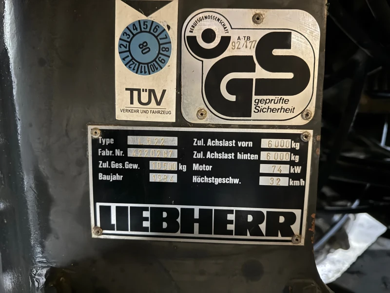 Челен товарач Liebherr L522, снимка 8 - Индустриална техника - 53239777