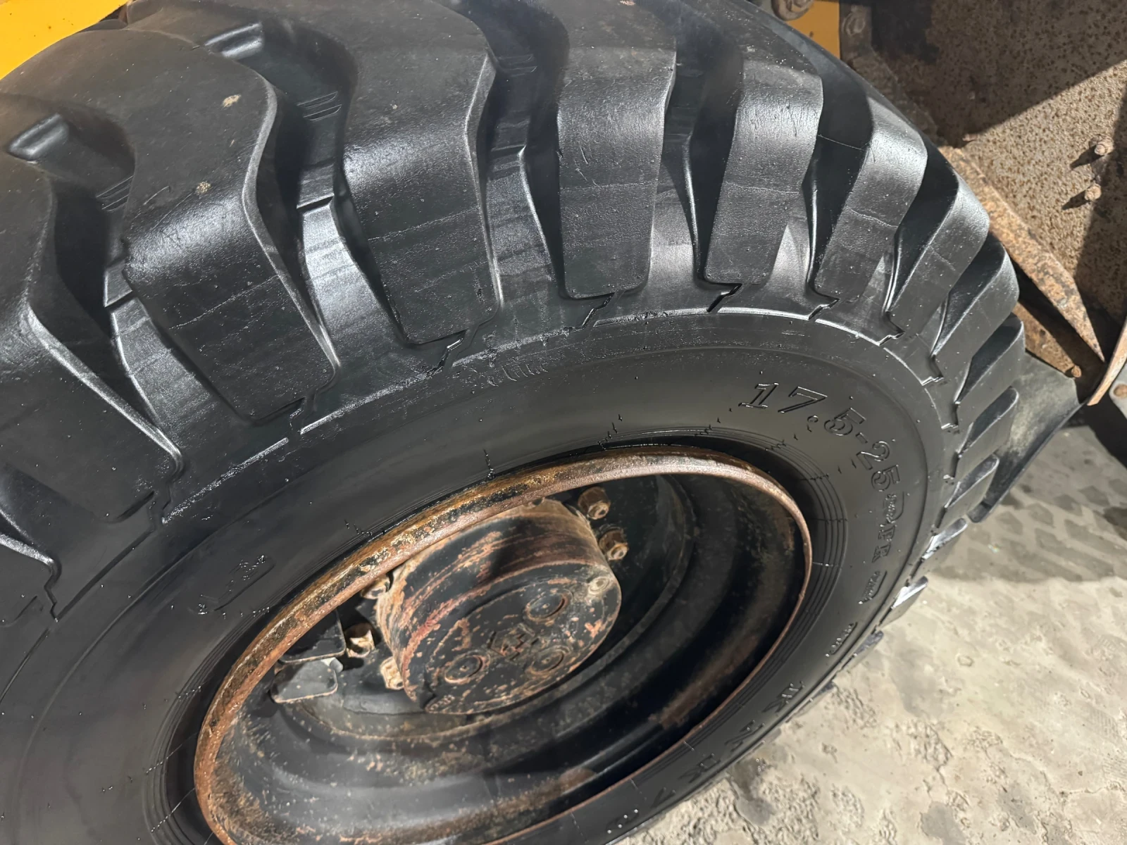 ����� ������� Liebherr L522 | Mobile.bg � ����������� 12