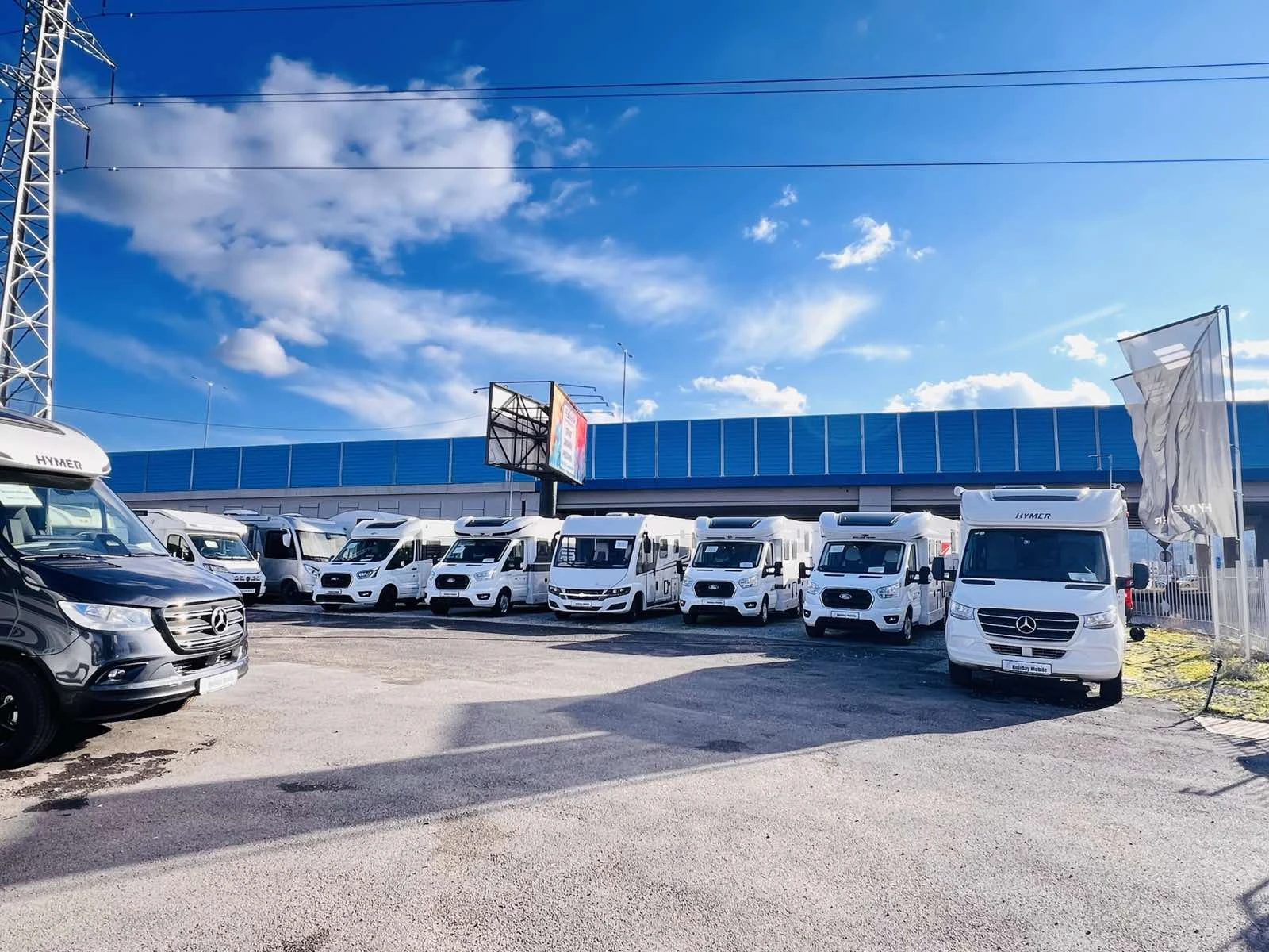 Кемпер Mercedes-Benz 4X4 HYMER ML-T 580 3500 кг., снимка 17 - Каравани и кемпери - 49385332