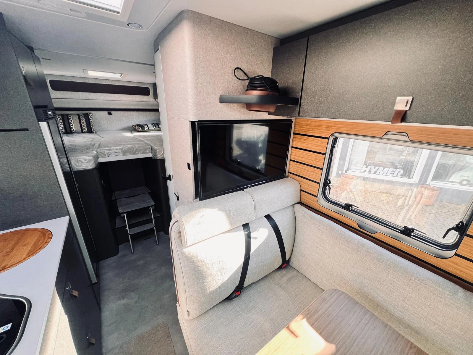 Кемпер HYMER / ERIBA 4X4 MLT CrossOver 3500 кг.ДВОЕН ПОД КЛИМАТИК  - изображение 10