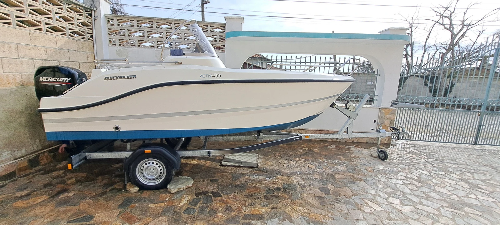 Лодка Quicksilver Activ 455 - изображение 8