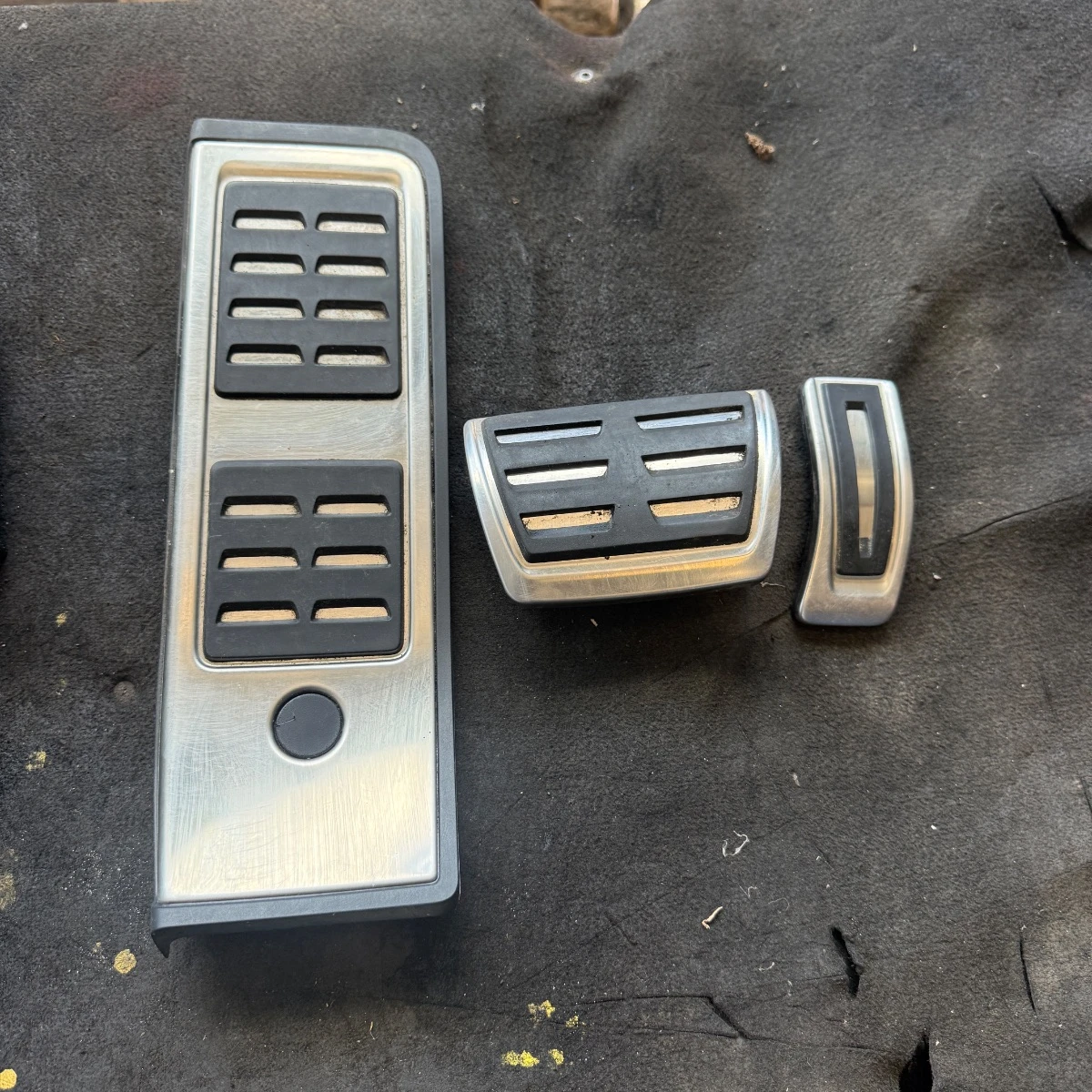 пластмасови опори подложки за Audi A4 A5 8W1864777-495