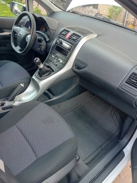 Toyota Auris Facelift Euro 5A 6 скорости, снимка 11