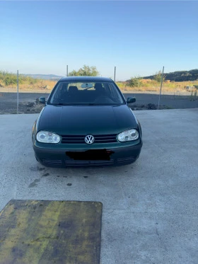     VW Golf  1.6FSI* * * 