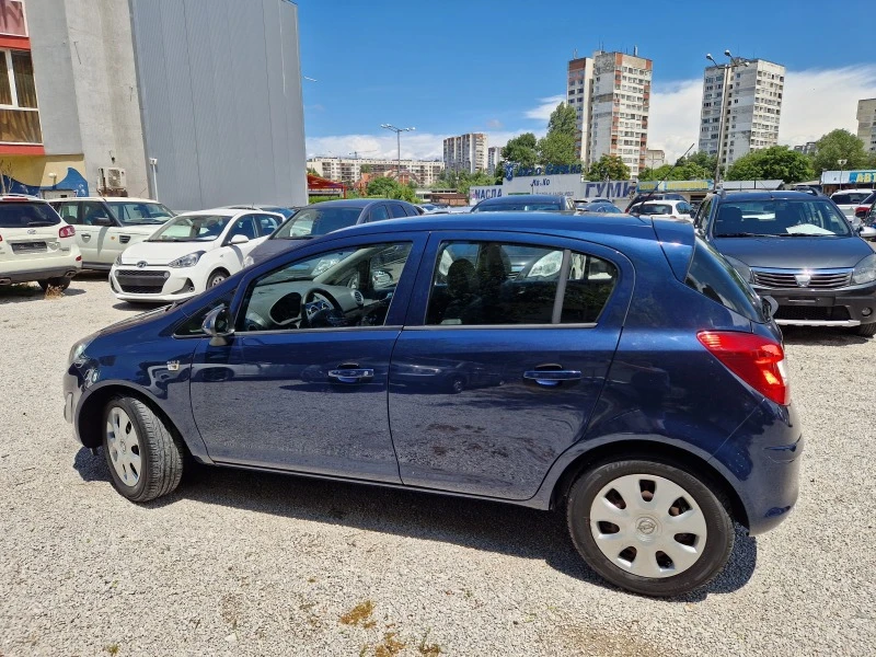 Opel Corsa 1.2 фабрична газ, снимка 8 - Автомобили и джипове - 46200146