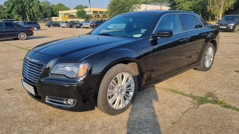 Chrysler 300c AWD, снимка 2 - Автомобили и джипове - 47210478