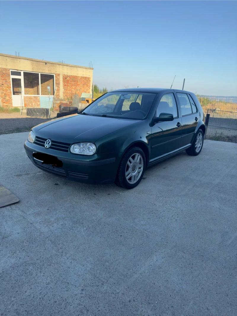 VW Golf  1.6FSI* Климатроник* Подгрев* , снимка 2 - Автомобили и джипове - 47564833