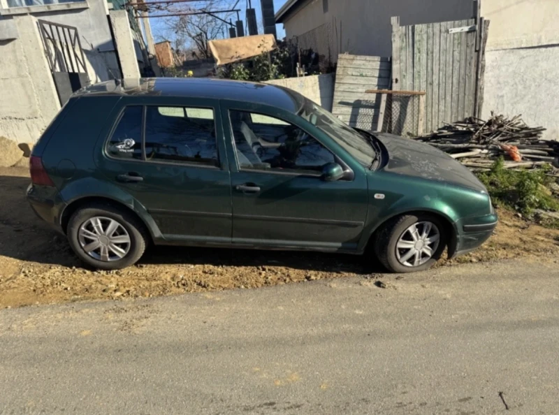 VW Golf 1.9, снимка 5 - Автомобили и джипове - 48509342